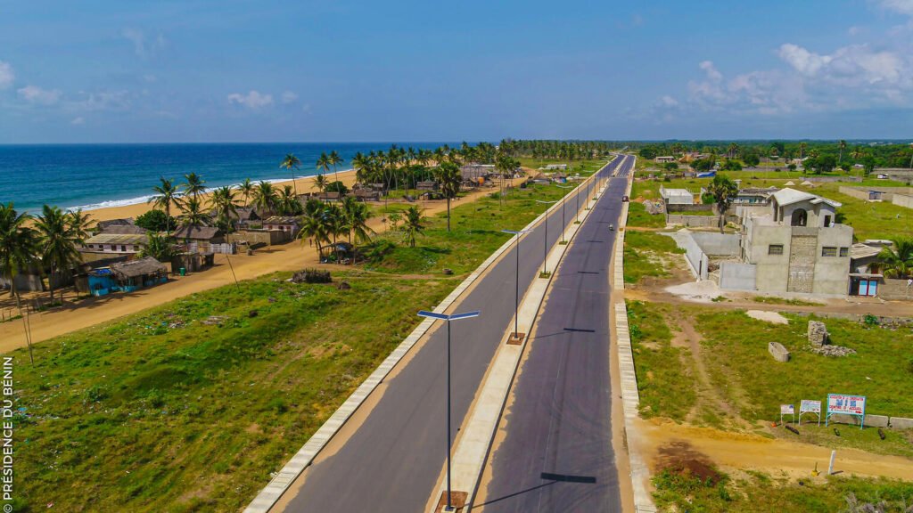 Les nouvelles route du bénin ©Présidence du Bénin